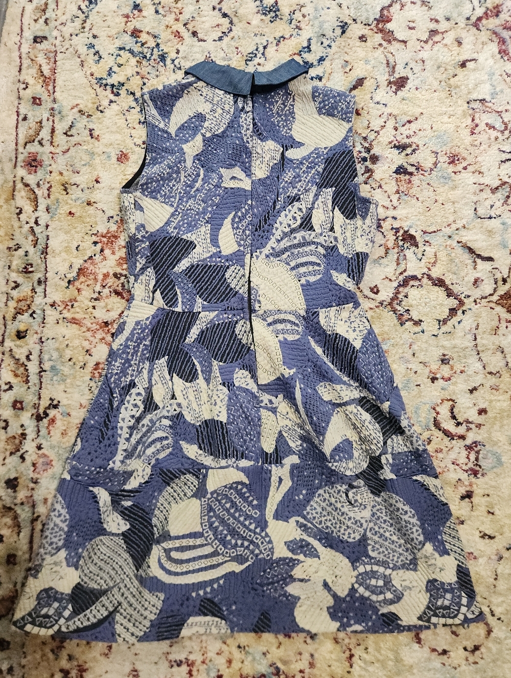 BCBGMaxazria Bernice Dress Textured Collared Sleeveless Blue Cream Size M - Picture 4 of 13